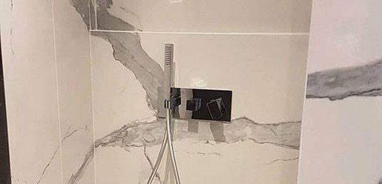 Salle de bain & WC façon marbre